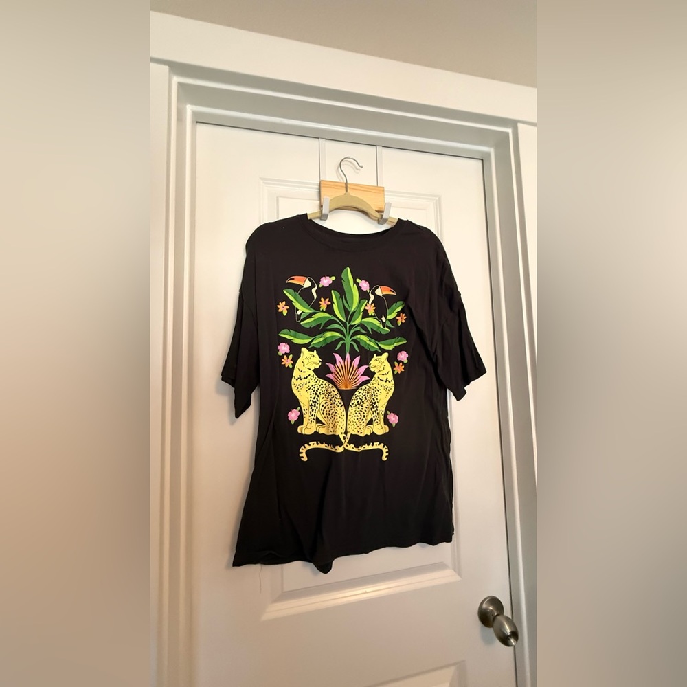 Black Graphic T-Shirt with Leopard and Floral Design